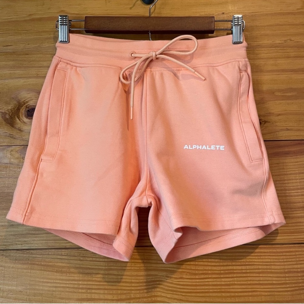 Alphalete Women's core Peach Shorts